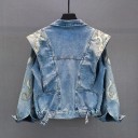 Dams jeansjacka med dekorativa delar på axlarna Broderi med gyllene nitar Ljust blåtvättad denim Stora framfickor 3