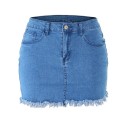 Damjeans mini kjol med kraftigt fransad kant Blå Klassisk jeansskärning Främre och bakre fickor Bälteshällor Knappar i midjan 1