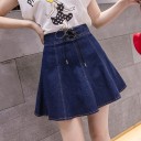 Damjeans mini kjol med snörning och insydda shorts Hög midja Utvidgad A-linjeformad stil Metallöglor Jeans och polyester 1