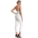 Tät jumpsuit för kvinnor med skärp, vit 4