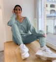 Suéter y pantalón de mujer B879 6