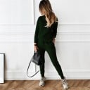 Suéter y pantalón de chándal para mujer 13