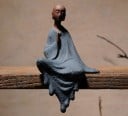 Figurine décorative moine assis 5
