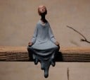 Figurine décorative moine assis 6