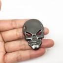 3D klistermärke för bil skalle Metallisk plastisk emblem med en sur min och blottade tänder Tuff dekoration för karossen Mått 4,9 x 3,2 cm 3