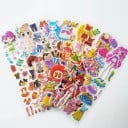 3D Aufkleber für Kinder Erhabene, glänzende Bilder aus PVC Thematische Motive in verschiedenen Formen und Größen Set mit 6 Bögen zum Kleben 4