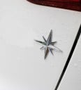 3D klistermärke för bil åttaspetsig stjärna Metallisk plastisk emblem med skarpa kanter på spetsarna Dekoration för bilkaross Mått 6,5 x 6 cm 4