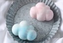 3D silikonimuotti pilven muotoon koristeiden valmistamiseen Hieno pinta helpottaa tuotteen irrottamista Helppo puhdistaa Läpinäkyvä materiaali 4