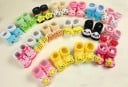 Calcetines infantiles con decoración de peluche. 17