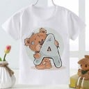 Camiseta infantil con letra 4