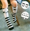 Calcetines blancos y negros de niña 8
