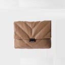 Dams crossbody-väska i PU-läder med vadderad V-söm Stor väska med klaff och metallspänne 36 x 28 x 8 cm 3
