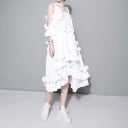 Vestido extravagante con volantes 6