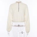 Dam kort fluffig hoodie med ståkrage och dragkedja vid halsen Långa lösa ärmar med smal manschett Smal nederkant Plyschpolyester 1