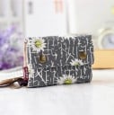 Damtextil plånbok med lock och två tryckknappar Inuti ficka med dragkedja och fack Ring för nycklar Bomull 13 x 11 x 2 cm 2