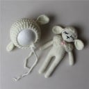 Conjunto infantil de gorro y oveja 2