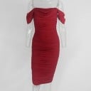 Vestido de cóctel con hombros descubiertos 2