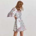 Rochie mini cu mâneci largi 5