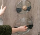 Vägghängd lockhållare 6