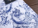Blåvita jeans för män i en intressant design 8