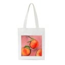 Damtygväska med tryck av persikor 35 x 40 cm Shoppingväska över axeln med långa handtag Ljus naturlig nyans av tyg Målad fruktmotiv 1