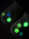 7 ks Dekorace na crocsy svítící hvězdičky ABS ozdoby do nazouváků doplňky do děrovaných bot glow in the dark barevné motivy 2