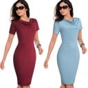 Vestido tubo con escote pronunciado 4