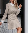 Rochie cu blugi în carouri 5