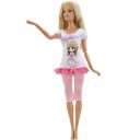 Söt outfit för Barbie 2