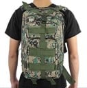 Taktisk ryggsäck 25 l med MOLLE-remmar Fyra fack med dragkedja Vadderad ventilerad rygg Byst- och midjerem Oxford 43 x 26 x 23 cm 25