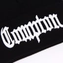 Vinterhatt med Compton bokstäver 5