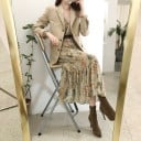 Vestido de manga larga con estampado floral de Jane 6