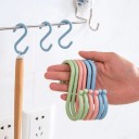 Plastkrokar i S-form för stång i köket och badrummet För upphängning av redskap och handdukar eller badrumsaccessoarer Slumptal 6
