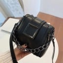 Dams crossbody väska med stort fyrkantigt spänne Massiv kedjehandtag Lång axelrem Dragkedjestängning PU läder 18 x 16 x 11 cm 4