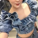 Damjeansblus med flerskiktat volang runt urringningen Korta ballongärmar Kort snitt Dragkedja på ryggen Tvättad look Bomull och polyester 2