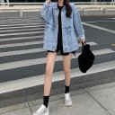 Damjeansjacka oversize Förlängd lös passform Sänkt axlar Skjortkrage Stora fickor med lock Knappstängning Bomull 4