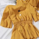 Damtvådelad set blus och breda byxor med resår V-ringning med knappar Rynkad midja med volang Trumpetärmar Polyester 5