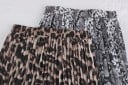 Falda plisada de mujer con estampado animal 7