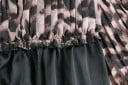 Falda plisada de mujer con estampado animal 9