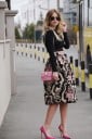Falda de mujer con rosas 3