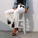 Pantalons blancs pour femmes avec des flammes 4