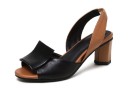 Damsandaler i stilren design 3