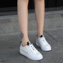 Snygga sneakers för kvinnor med tryck J1780 4