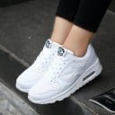 Damsneakers med ögontryck J830 10