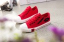 Damsneakers med läpptryck J2422 8