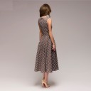 Vestido vintage de mujer con lunares 6
