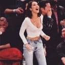 Dámský crop top s hlubokým výstřihem B93 2