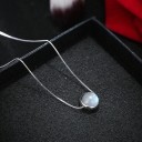 Damhalsband med cirkulärt hänge D445 7