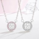 Damhalsband med cirkulärt hänge D770 3