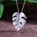 Damhalsband med blad D542 3